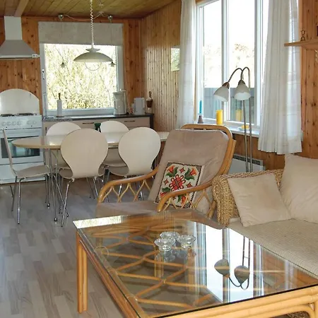 Beautiful In Romo With Kitchen